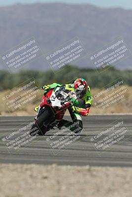 media/Oct-13-2025-Moto Forza (Mon) [[a66d839500]]/3-B Group/Session 3 (Turn 16)/